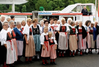 060617 Trachten2